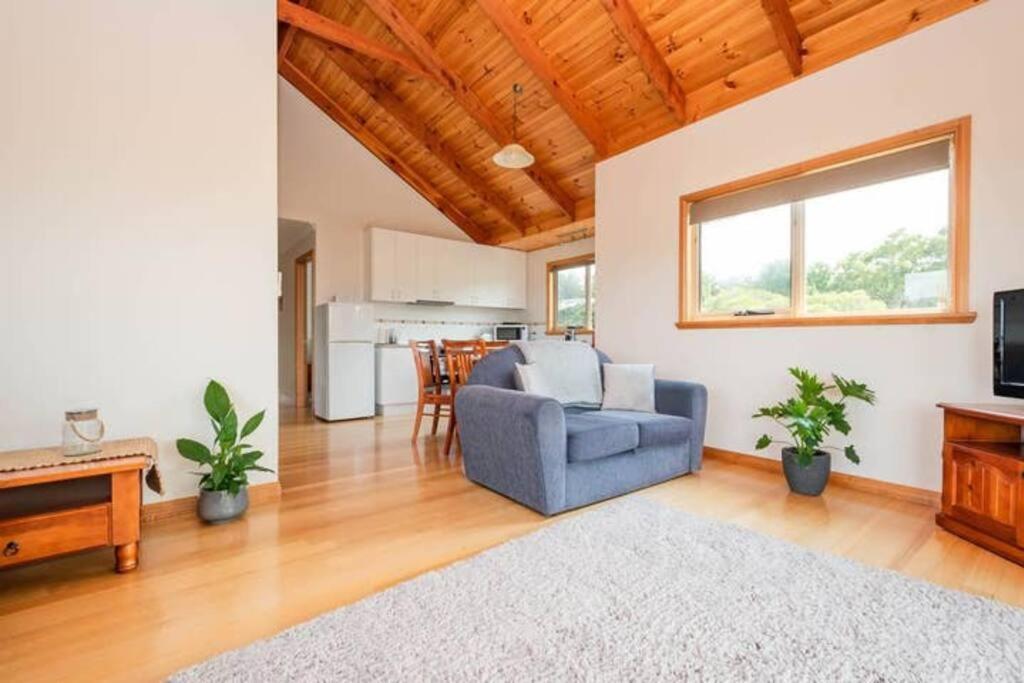 Private 2 Bedroom Cabin Retreat Legana Luaran gambar